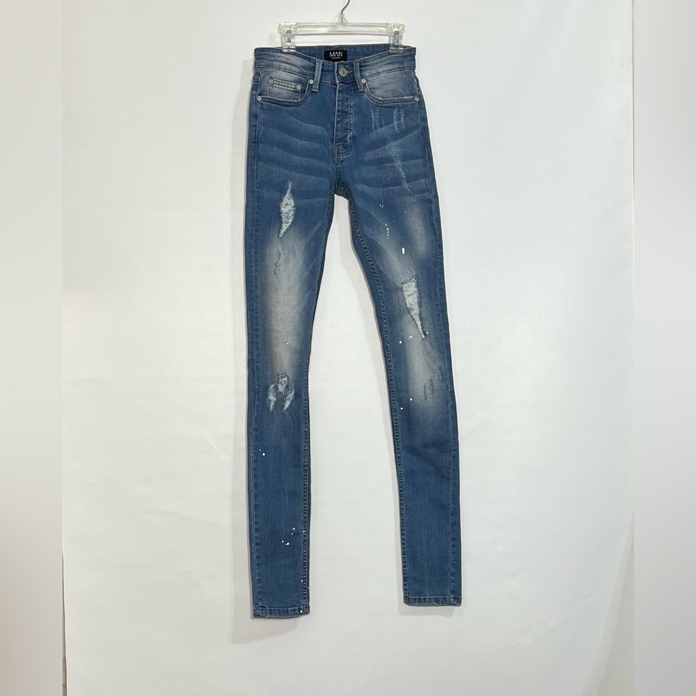 Man boohoo Women’s Skinny 
High Waist Jeans,
size 28, light blue, Gently used.